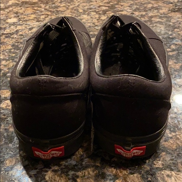 Vans - Picture 3 of 4